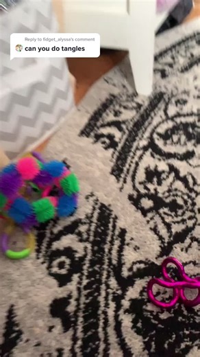 Rating Different Fidgets: Part 3 - Tangles