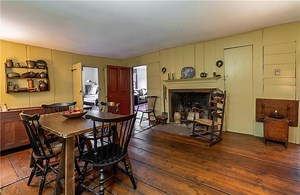 6.1K views · 421 reactions | #newenglandhomes #newengland #newenglandlife #newenglandliving #oldhouselove | Old New England Houses | Facebook