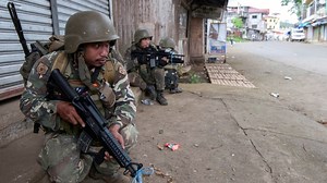 13 marines killed as fighting rages in Marawi City