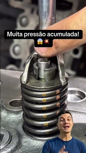 Lei de Hooke na prática: Como funcionam as molas do motor 📏🏎️#shorts