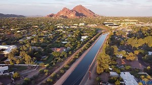 clip-1056495866-aerial-footage-phoenix-arizona-camelback-mountain-glowing