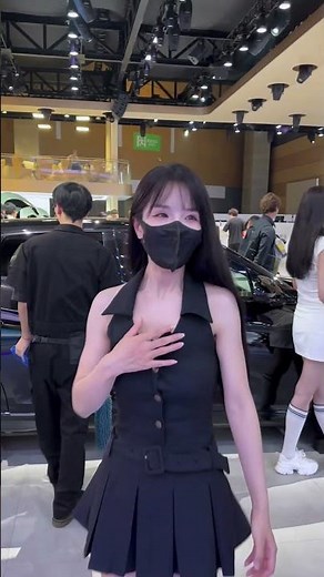 起猛了，在车展上看到刘亦菲了 #成都车展#车展现场#抖音带你看车展