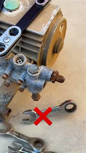 Simple and easy to use 8 in 1 wrench