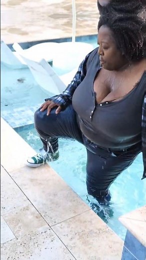 underwater fully clothed #wetlook #underwater #jeans #sneakers