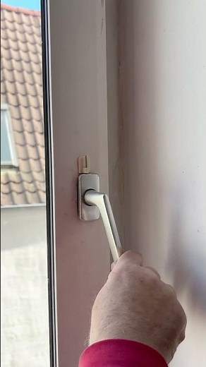 Fenstergriff dreht durch