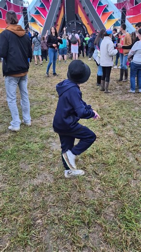 Vidéos de Loora_M (@loora_yh) avec son original - Loora_M