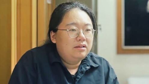 前浪第2季_前浪第2季_看着妈妈从女强人变成沉迷投资的老人，她痛哭