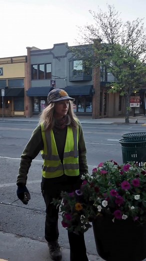 Thanks to our Parks and Recreation staff and all the volunteers that assisted in making downtown Durango look amazing! | City of Durango - Government