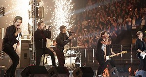 One Direction Perform 'Midnight Memories' On The X Factor Live Final - Video