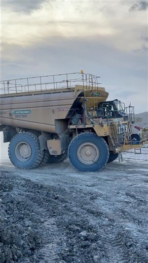 Water Truck caterpillar 777d series