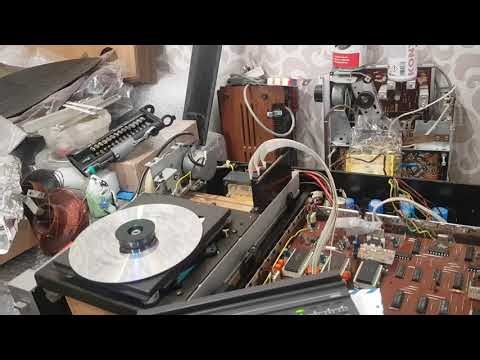 Philips cd300, sansui 777, siemens rl173, nazareth 1976