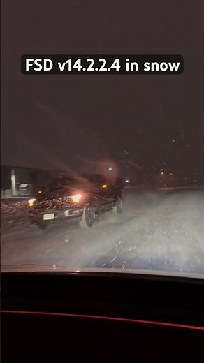 Tesla Model Y Juniper Driving Itself in Snow!