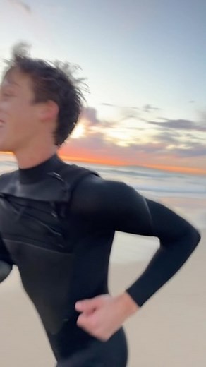 Ashten Rea on Instagram: "sunset vids🏝️🤷🏼‍♂️"