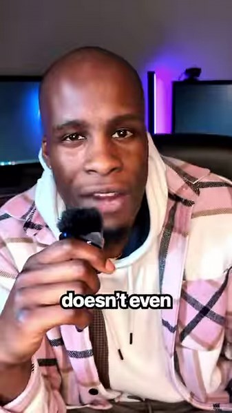 11K views · 15 reactions | Say goodbye to switching between apps to work and chat.  ClickUp Chat lets you handle tasks and team messages efficiently, all in one place! With ClickUp Chat you can...  Work from Chat: Create and manage work while you chat.  Keep Context Connected: Link conversations to tasks, docs, and chats.  Manage Chat with AI: Get suggested answers, auto-created tasks, and more. Try ClickUp Chat: https://bit.ly/3XMuolK | ClickUp | Facebook