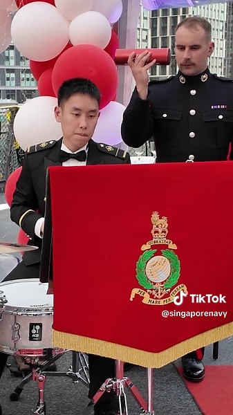 Earlier this week, our Navy co-hosted a reception with Singapore High Commission in London on board RSS Formidable at Canary Wharf, London to commemorate 60 years of bilateral ties between Singapore and United Kingdom. The event was attended by the UK Minister for the Indo-Pacific, Catherine West. During the reception, the SAF Central Band and the Royal Marines Band came together to perform a repertoire of local favourites and pop songs 🎶 @Singapore Global Network @royalmarines