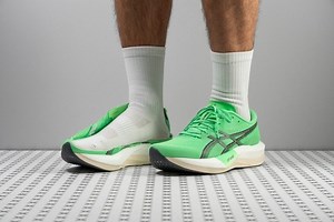 Cut in half: ASICS Magic Speed 5 Review (2026)