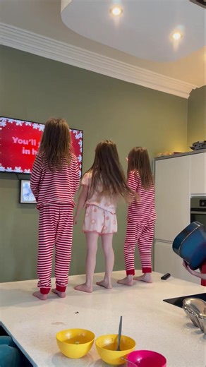 343K views · 2.9K reactions | Bonnie Ophelia Heidie and Leo bringing the Christmas cheer ☃️couldn’t even bring myself to tell them to get off the worktop 臘‍♀️藍 | The Radford family | Facebook