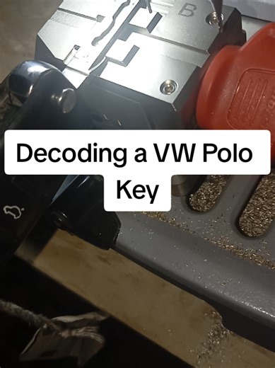 Decoding a VW Polo Key: Efficient Key Cutting Services