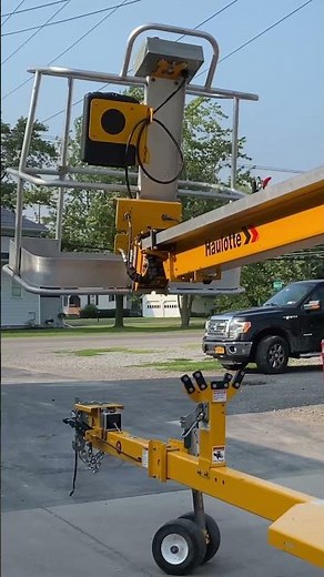 Telescoping The Boom Back In - Haulotte 3632T Lift
