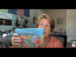 Making the Haley Wristlet FREE Pattern by Kaur Threads