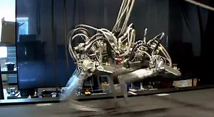 Military Robot Can Run Faster Than Usain Bolt (28 MPH) & Will Track You Down!