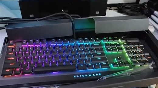 补作业，周末录的键盘开箱4 外星人AW510K#键盘