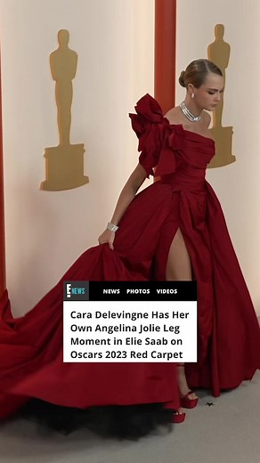 We're giving a standing ovation for #CaraDelevingne channeling #AngelinaJolie's 2012 leg moment. 🦵🏻#Oscars