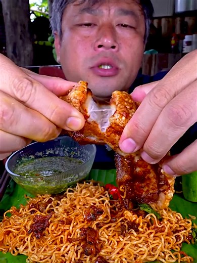 Pork Belly Crunch Test Without Oil: Noodles & Clams
