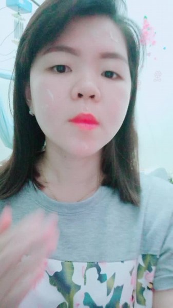 ling (@huangling_)’s videos with Moshi Moshi - Poppy