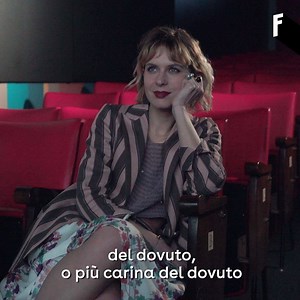 “Quello che mi piace di questo lavoro è proprio questa osservazione maniacale degli altri perché genera una compassione immediata” - Elena Radonicich, attrice | Freeda