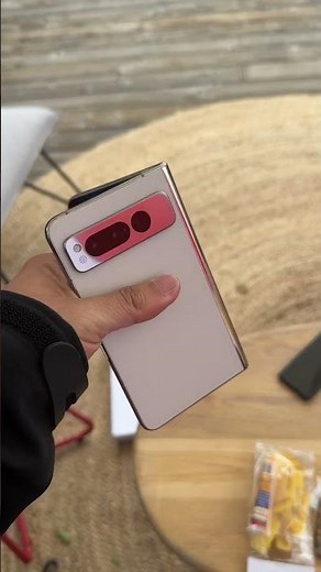 Hands-On With the Google Pixel Fold