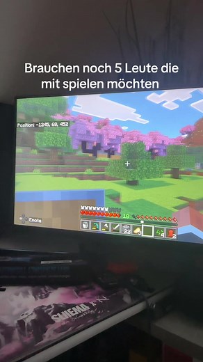 Minecraft Bedrock Realm Invitation for Creative Builders