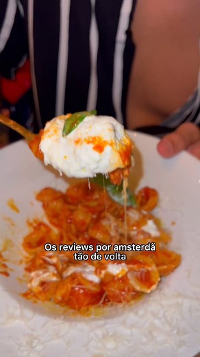 183K views · 10K reactions | Reviews do Mustache 243 - @dalpagliaccio em Amsterdam Os reviews por Amsterdam estão de volta e desse vez fui conhecer um dos melhores restaurantes da cidade! Se liga nesse review! #reviewsdomustache #amsterdam #dicasderestaurantes #culinariaitaliana | Reviews do Mustache | Facebook