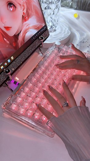 . 🧊This keyboard can connect to a computer using a type C cable, or it can connect to a any device with Bluetooth. . . 🧊Wanna have the same product? 🧊Please check my bio links for KiiBOOM Phantom81v2 🔗 🧊 The color is RGB lighting effect that you can download for free from kiiboom drive software. . . . . . . 🧊Is this your vibe? Getting addicted to keebs tapping sounds. Crazy obsessive satisfying keebs. #keyboardasmr #keyboard #customizedkeyboard #cutekeyboard #keyboardart #tappingkeyboard #