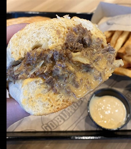 Just servin’ up your daily dose of fresh cut fries & happiness ☺️ #goburger #burgertok #burgers #longislandrestaurant #fries