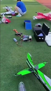 今天是个好日子啊好日子！OMP 60" Edge540 70E首飞成功！ 电机：T-MOTOR AM600电调：T-MOTOR AM116A舵机：OMP SG12/MJ 2108电池：...