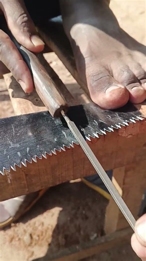 Hand Saw Sharpening Process | Traditional Tool Maintenance by Hand #woodscraft