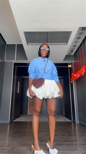 Debbie Beeko 🇬🇭 on Instagram: "A quick fit check 🤍 It’s been a minute. Art galleries, slow walks, and a cute outfit."