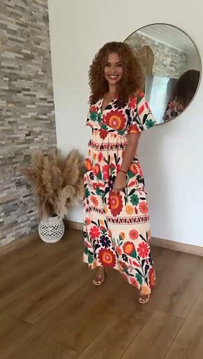 Les nouveautés sont làààà 😍😍 Un aperçu de notre dernière collection par notre ravissante Marion 🔥 A découvrir dès maintenant en boutique et en ligne sur preference.re ⚡️ #newco #lareunion #mode974 | Preference