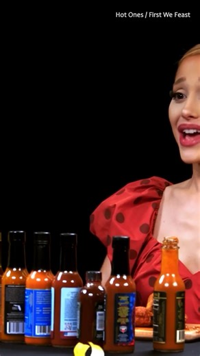 During Ariana Grande’s Hot Ones interview, a hot wing suddenly floats… Even she looked shocked! | Slapped Ham