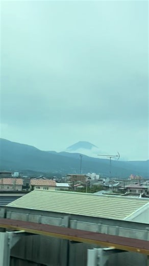 Exploring the Shinkansen Green Car Experience