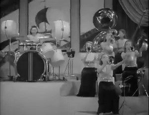 Viola Smith, swing era’s ‘fastest girl drummer in the world,’ dies at 107. Frances Carroll & Her Coquettes Featuring Drummer Viola Smith doing "Snake Charmer" (1939). | Midcentury Fashion