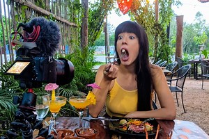 The Ultimate Guide to Starting a Travel Vlog on YouTube - dotsonamap.net