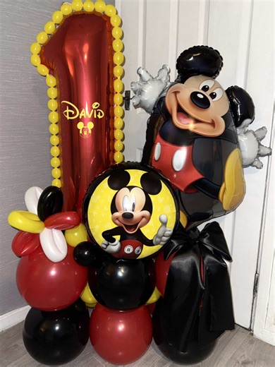 Adorable Mickey Mouse Balloon Stacks for Milestones