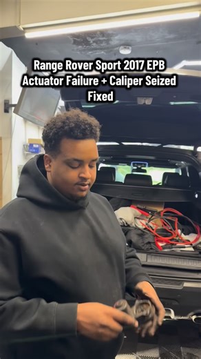 AMBIENT LIGHTING, DASH CAMS, ALLOYREFURB & TINTS on Instagram: "Range Rover Sport 2017 EPB Actuator Failure + Caliper Seized Fixed at Autossential #autossential #rangerover #electricalfault #parkingbrakefault #electricalissues"