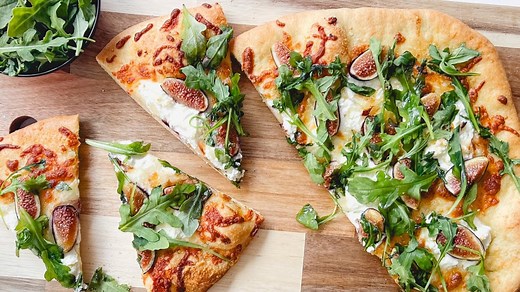 Cheesy Fig And Arugula Pizza Recipe