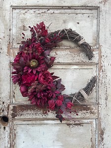 Crescent Moon Wreath, Burgundy Sunflower Wreath for Front Door, Red Moon Wreath, Fall Moon Wreath, Witchy Wreath, Pretty Halloween Wreath - Etsy