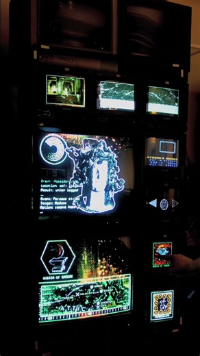 Medusa UI | TouchDesigner + Resolume - Interactive CRT Wall with Infrared Frame #touchdesigner #crt