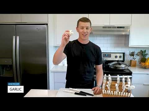 How To Peel & Properly Cut Garlic