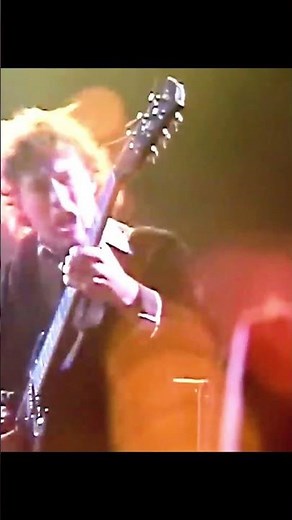 RIFF RAFF. LIVE 1978 #acdc #angusyoung #bonscott